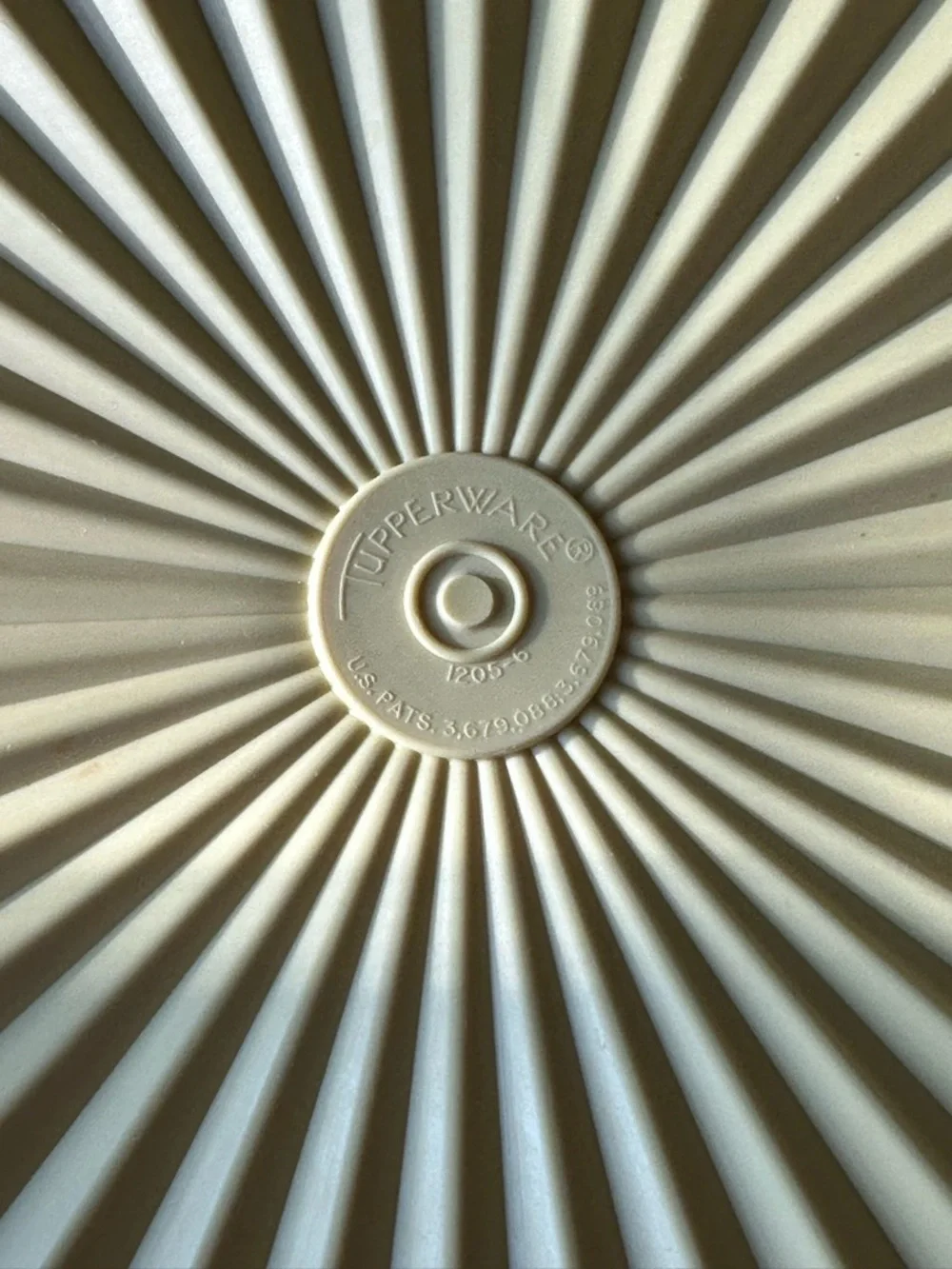 Tupperware retro kitchen